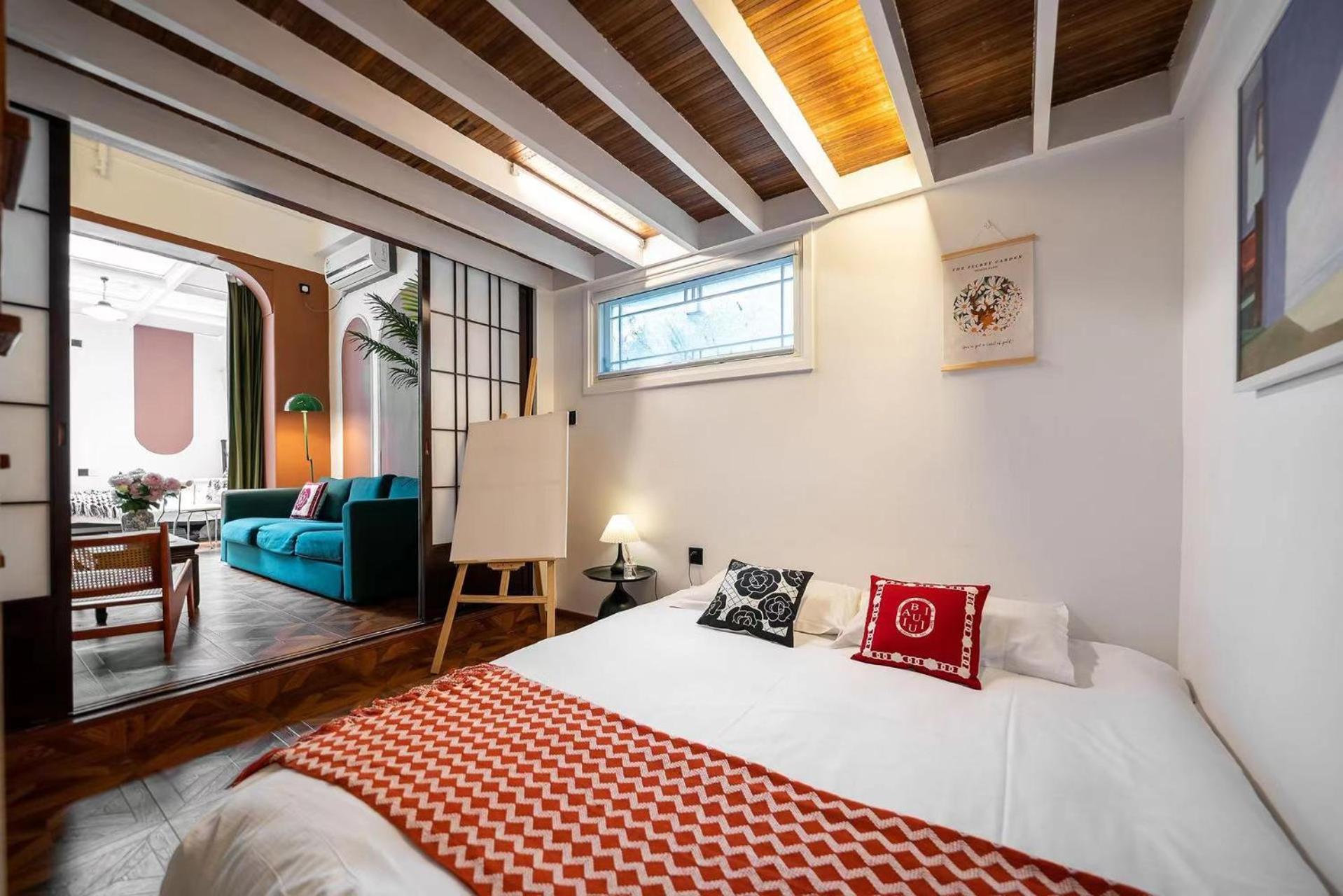 上海小胖纸民宿-武康大楼3店-老吉士 Apartment *